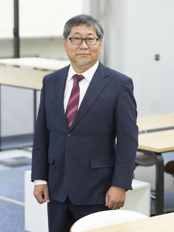 代表取締役 松山洋介